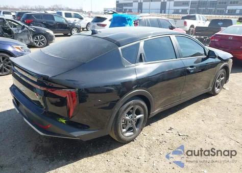 2025 Kia K4 Lxs из США, поврежденный, VIN 3KPFT4DE3SE114731